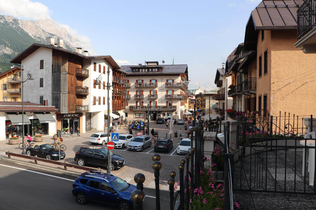 Cortina d'Ampezzo is een goede uitvalsbasis voor een vakantie naar de Dolomieten