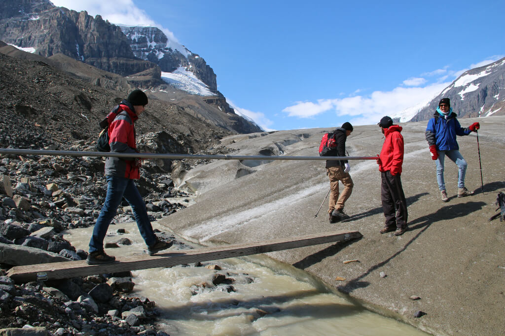 Alles wat je moet weten voor een wandeling op de Athabasca Glacier