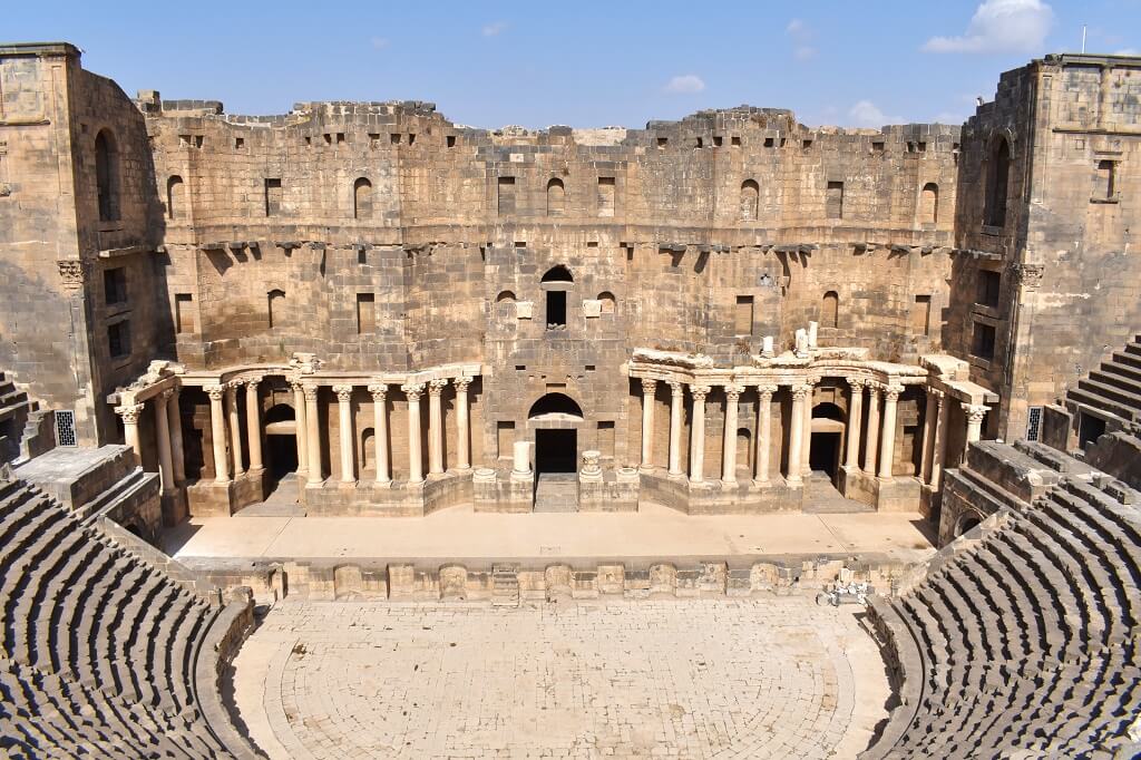 Het Romeinse theater is Bosra is nog vrijwel geheel intact