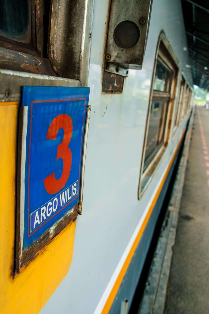 De Argo Wilis pendelt tussen Bandung en Surabaya