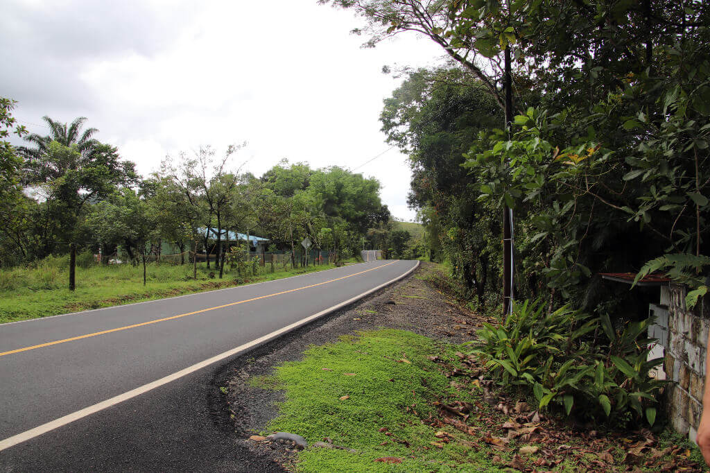 Hoe zijn de wegen in Panama? Wij delen onze ervaringen met autorijden in dit Midden-Amerikaanse land. 