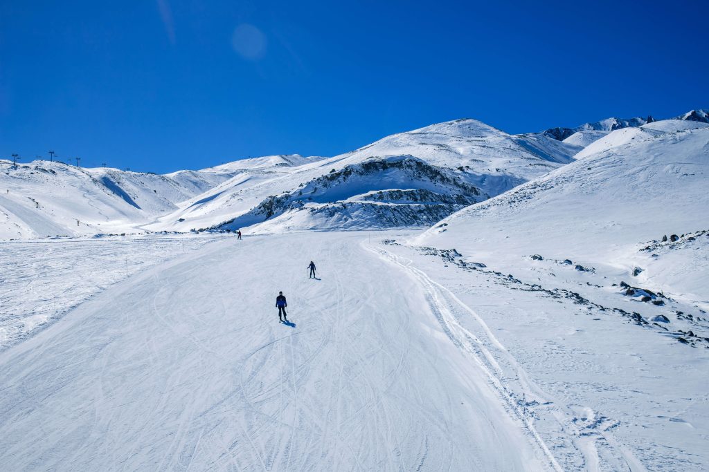 Het is skien of snowboarden in Erciyes
