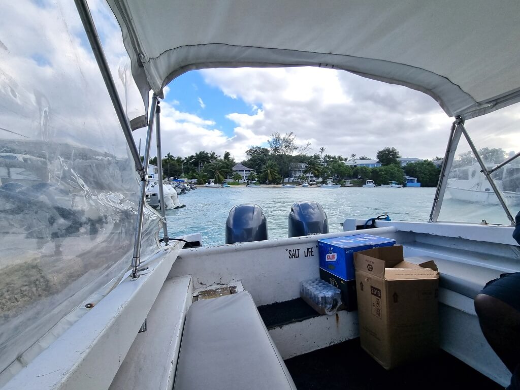 Met de watertaxi van Eleuthera naar Harbour Island