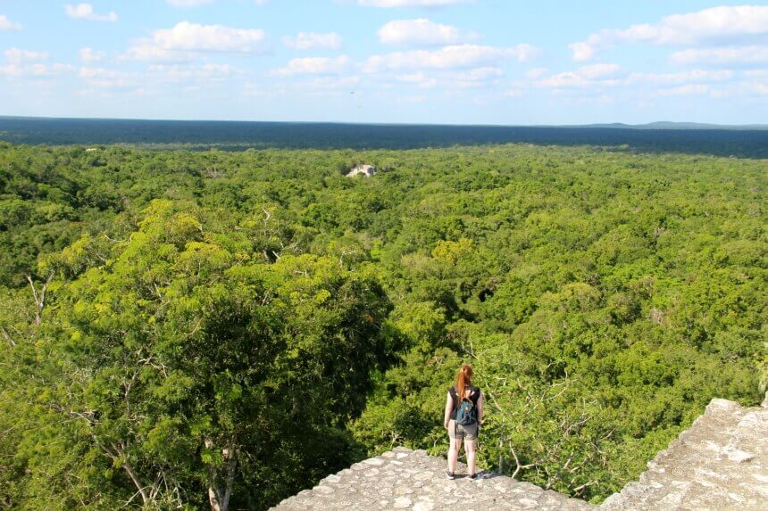 Wat een uitzicht! Ik ben heel blij dat ik Calakmul aan mijn Mexico reisroute heb toegevoegd