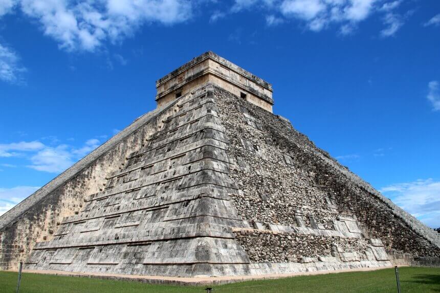 De Maya ruïnes Chichen Itza zijn de bekendste van Yucatan
