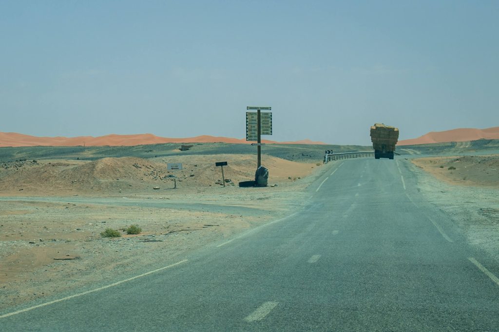De kwaliteit van de wegen in Marokko is best goed