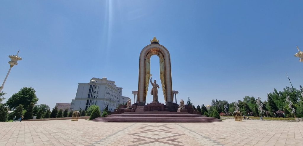 Het monument van Ismail Samani is een van de bezienswaardigheden in Dushanbe, Tadzjikistan