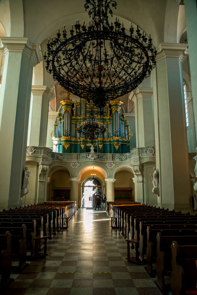Church of St. Johns binnen het complex van de universiteit van Vilnius