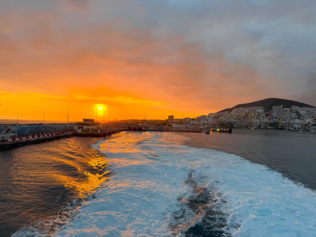 Met de boot van La Palma naar Tenerife