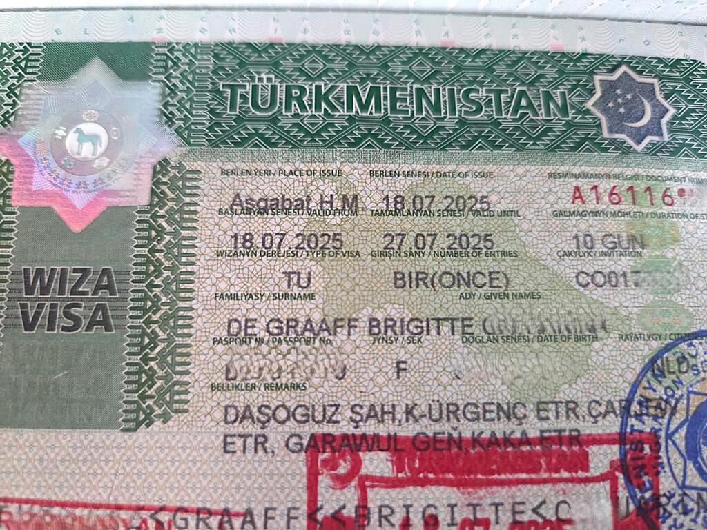 Een visum krijg je alleen als je een invitation letter hebt voor Turkmenistan