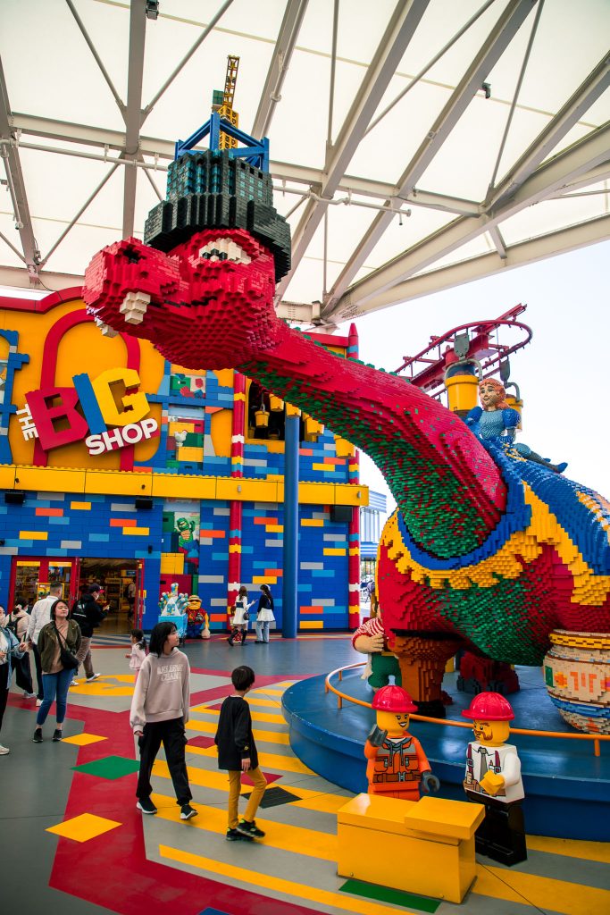 De draak van Legoland Japan