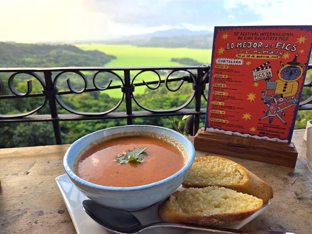 Het heerlijke eten in Suchitoto bij Cafe New York
