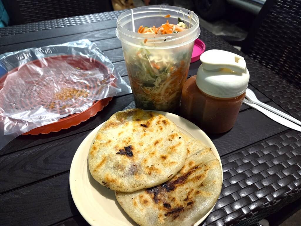 Tips El Salvador: eet pupusa