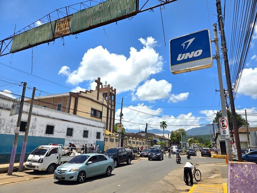 Het verkeer kan erg druk zijn in El Salvador