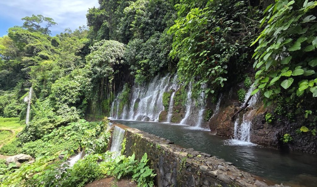 De 7 watervallenhike bij Juayua is een populaire wandeling in El Salvador