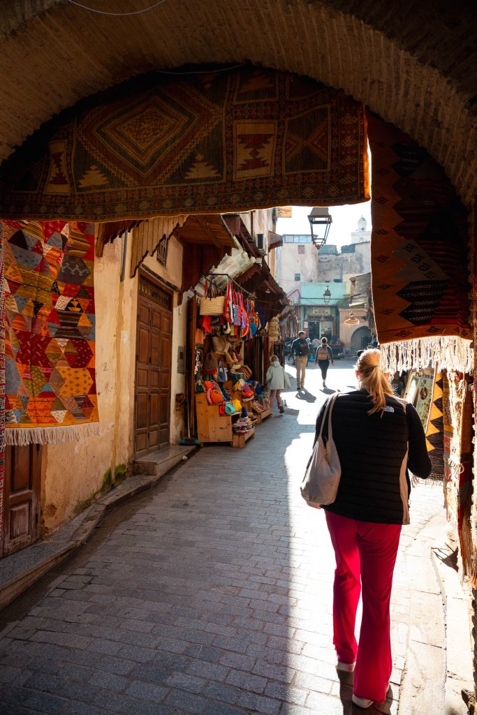 Wandelen in de medina van Fez Marokko