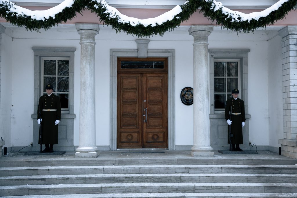 Soldaten voor kantoor president Estland