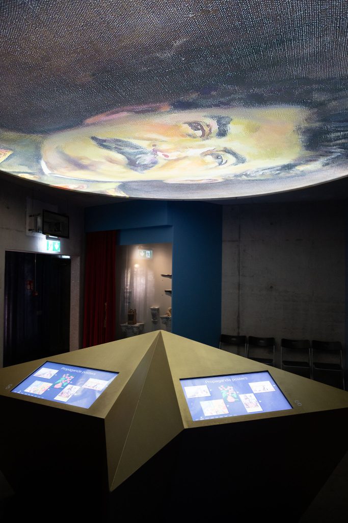 Vabamu museum Tallinn tijdens fietstour