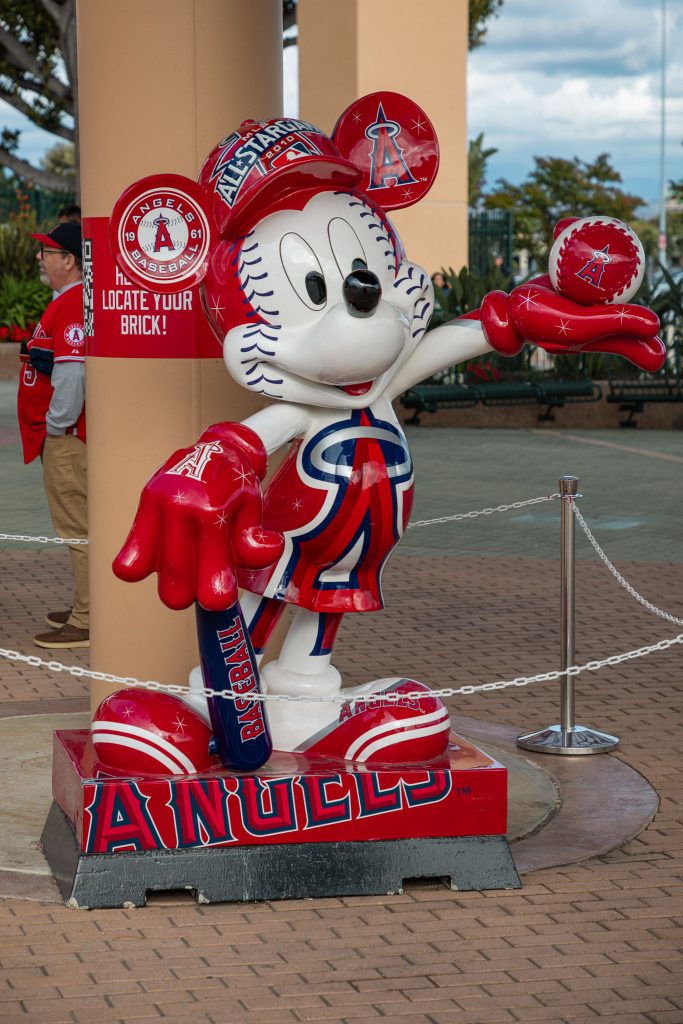 Mickey Mouse ook bij Angels baseball