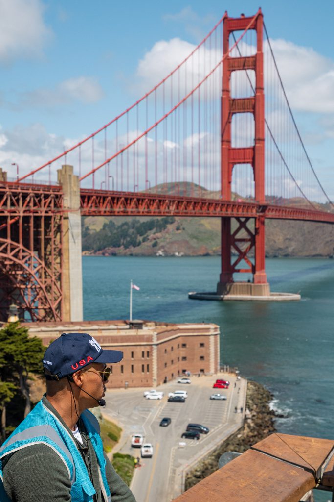Uitleg van de Golden Gate Bridge door de gids