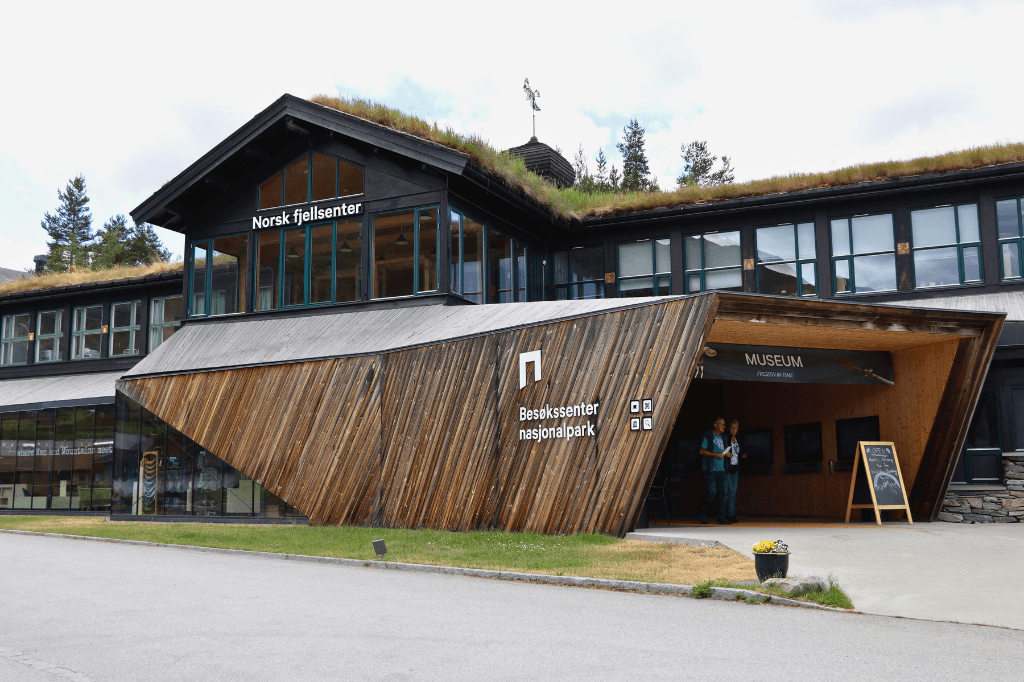 Bij tijdgebrek kun je het bezoekerscentrum van Jotunheimen Nationaal Park gerust overslaan