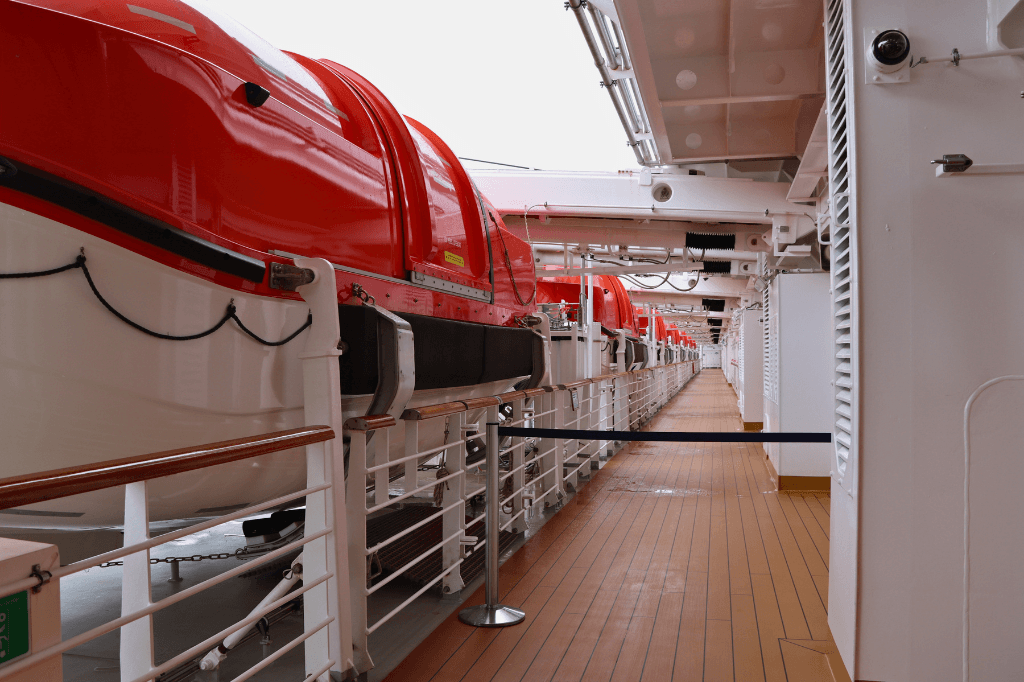 Tenderboten aan boord van een cruiseschip