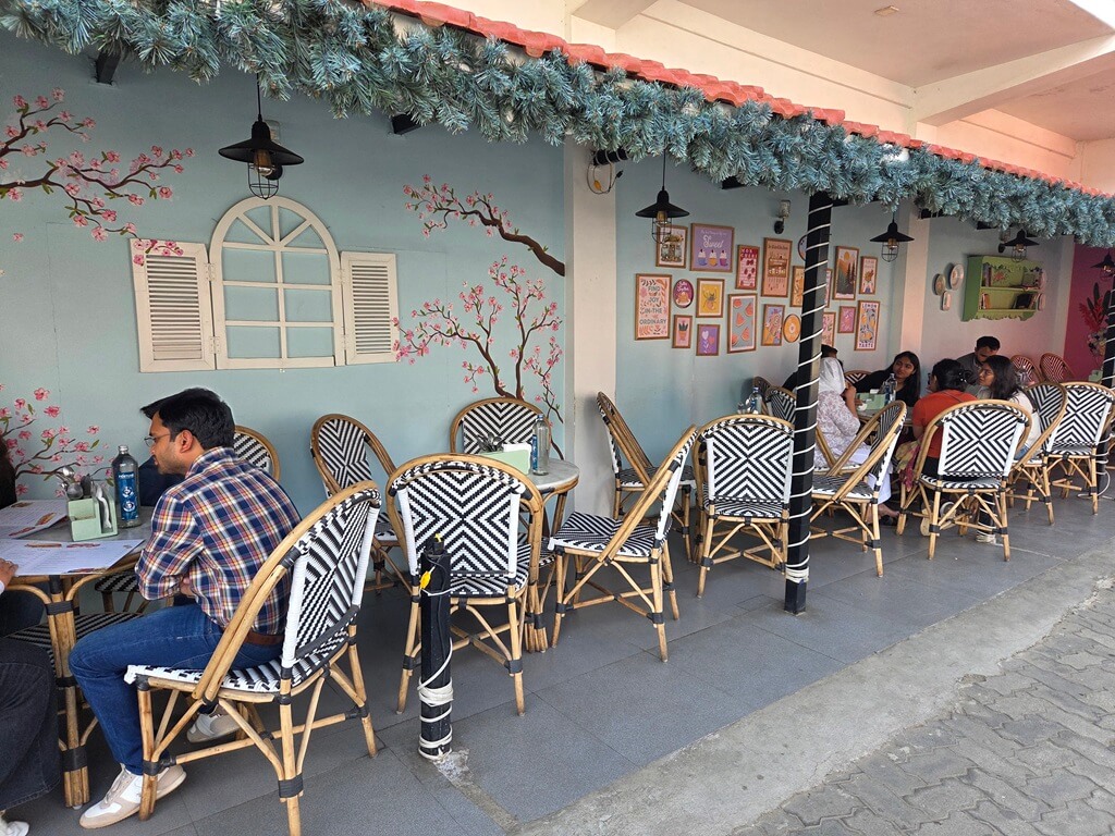 Ontspan bij het Sugar Dribble Cafe in Ooty