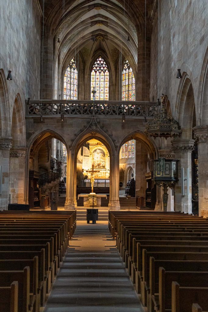 Interieur van St. Dionys kerk