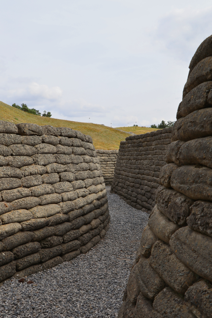 De gerestaureerde loopgraven bij Vimy Ridge