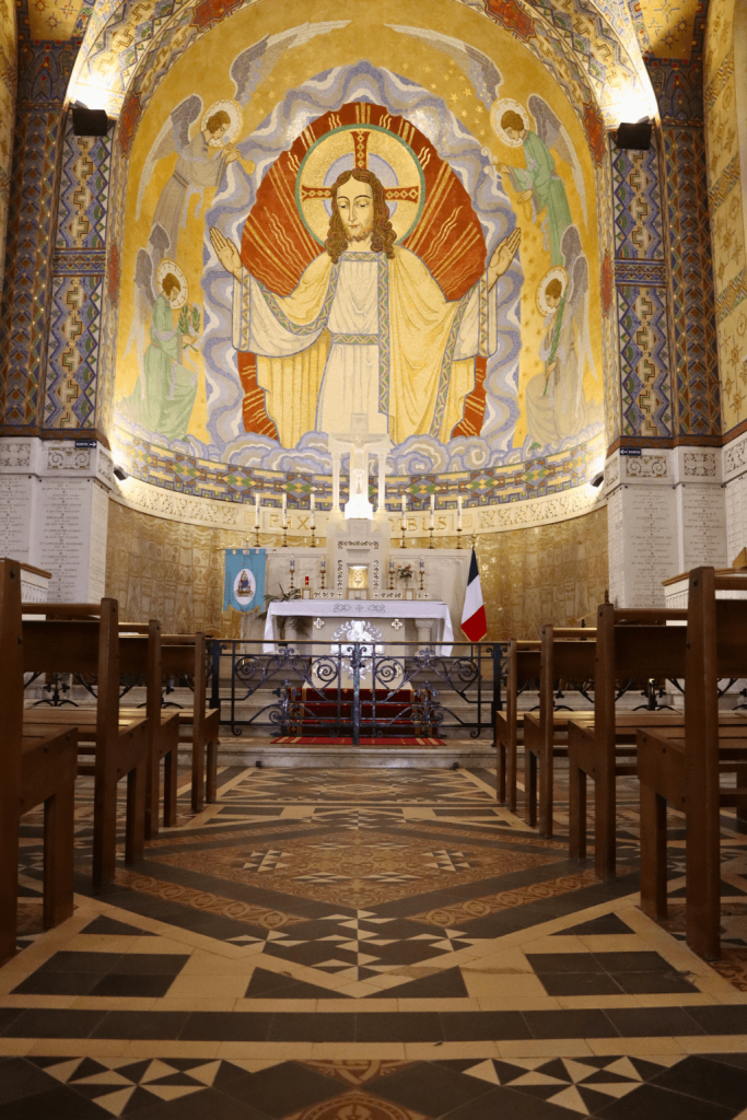 Notre-Dame-de-Lorette heeft een indrukwekkende kerk