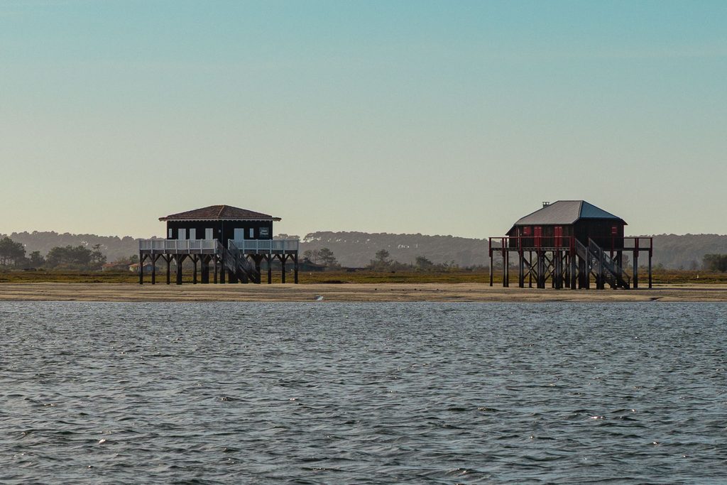Cabanes Tchanquées in de baai van Arcachon